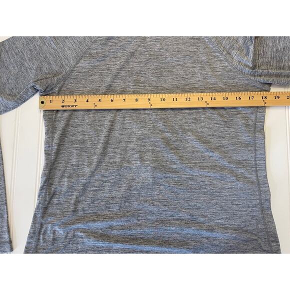 Apana Activewear Top Gray Thumbholes Shirt Yoga Fitness - Size Women's Medium - Picture 3 of 6